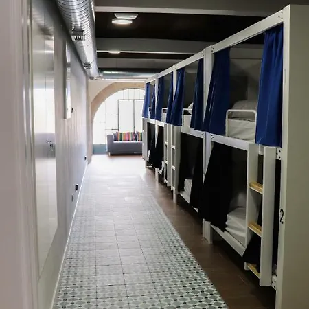 R4hostel *