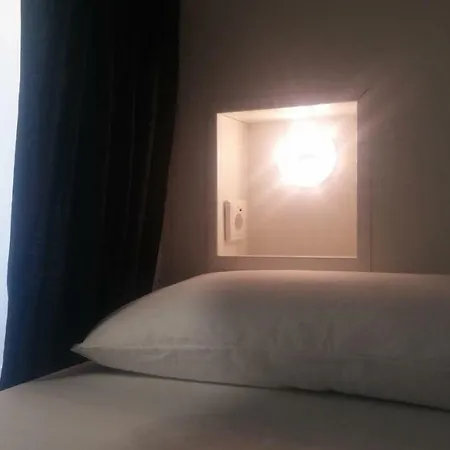 R4hostel 招待所 比戈