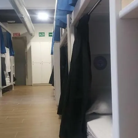 R4hostel Guest house *